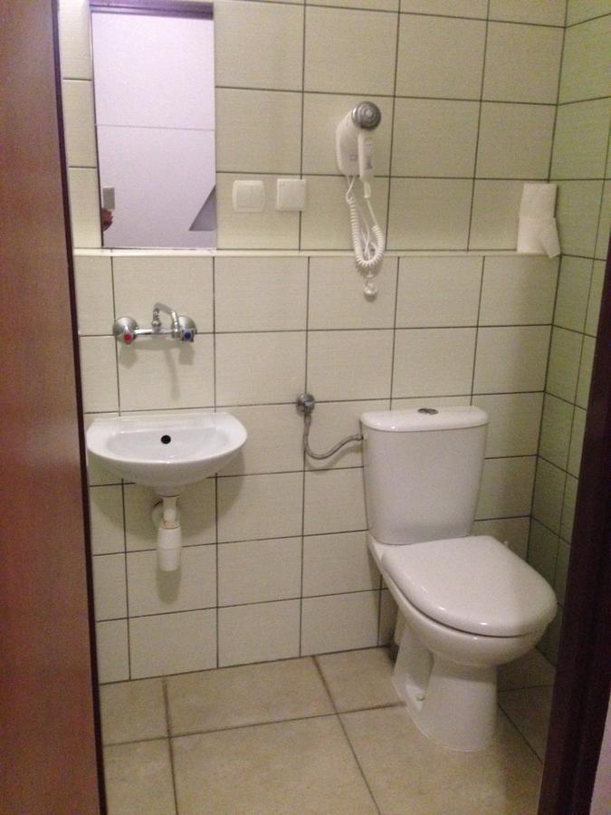 Frolic Goats Hostel Poznan Bagian luar foto