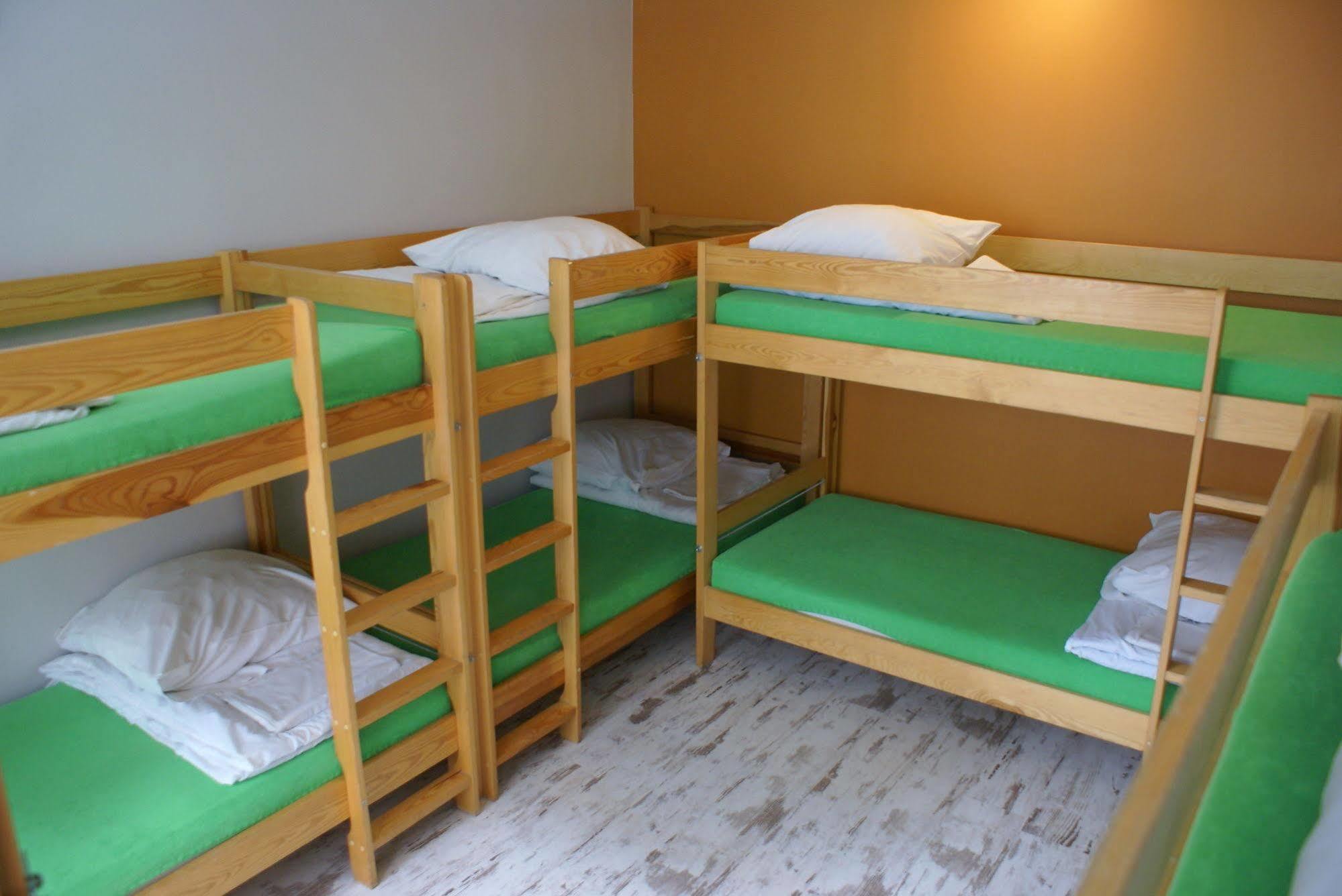 Frolic Goats Hostel Poznan Bagian luar foto