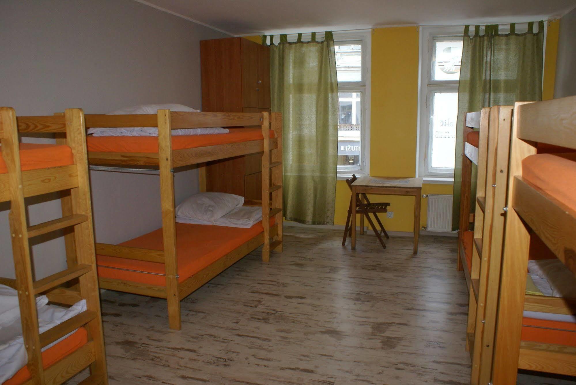 Frolic Goats Hostel Poznan Bagian luar foto