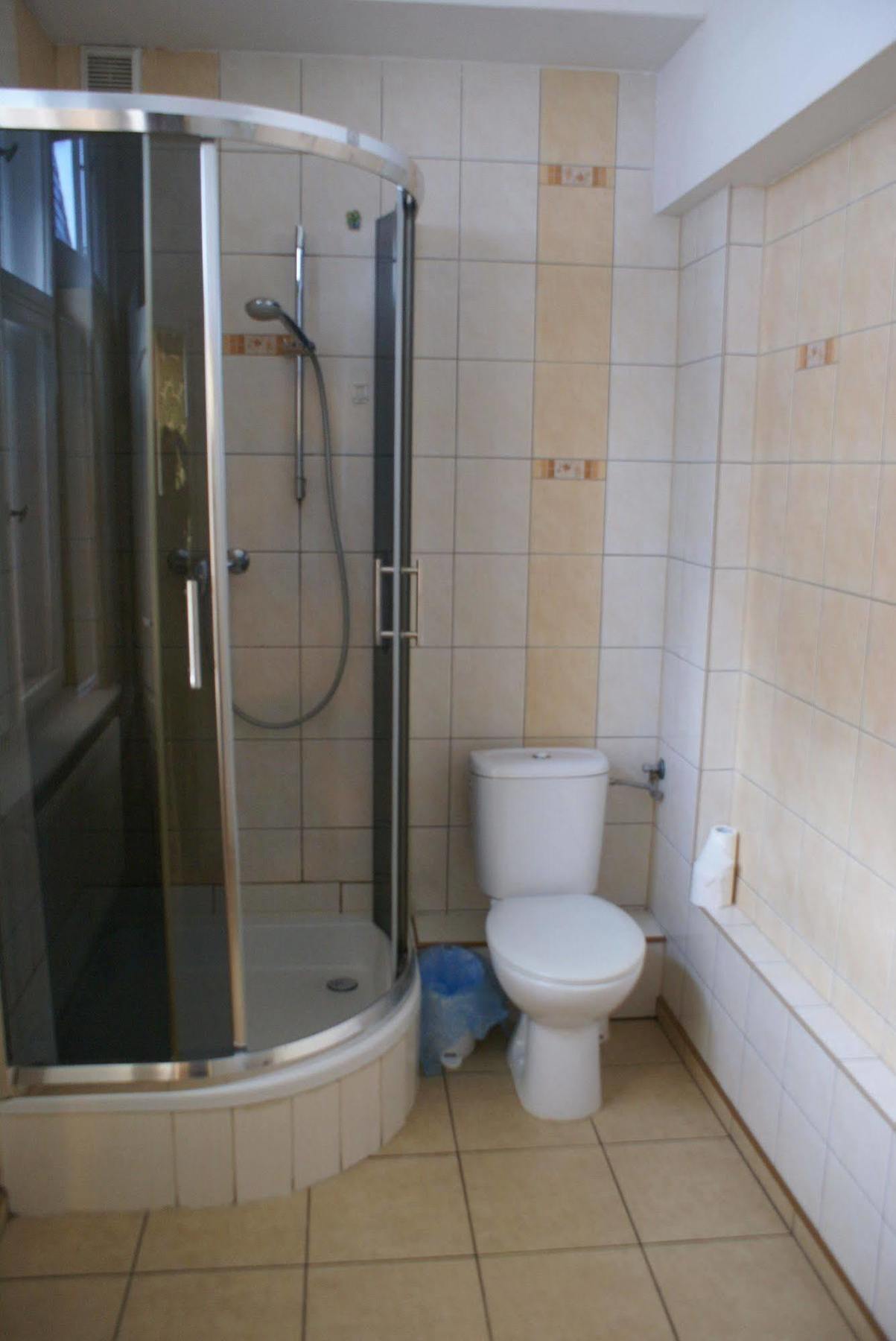 Frolic Goats Hostel Poznan Bagian luar foto