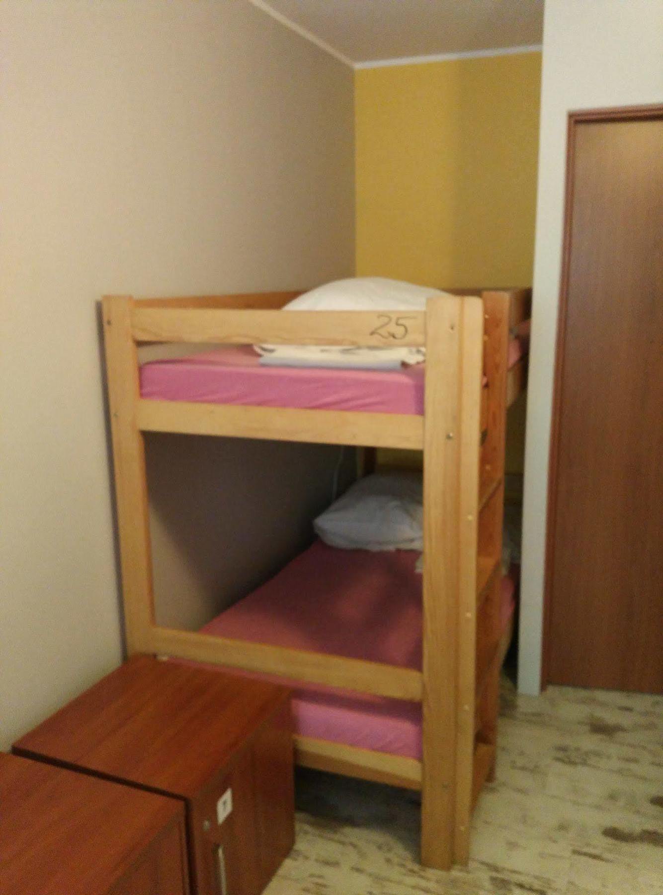 Frolic Goats Hostel Poznan Bagian luar foto