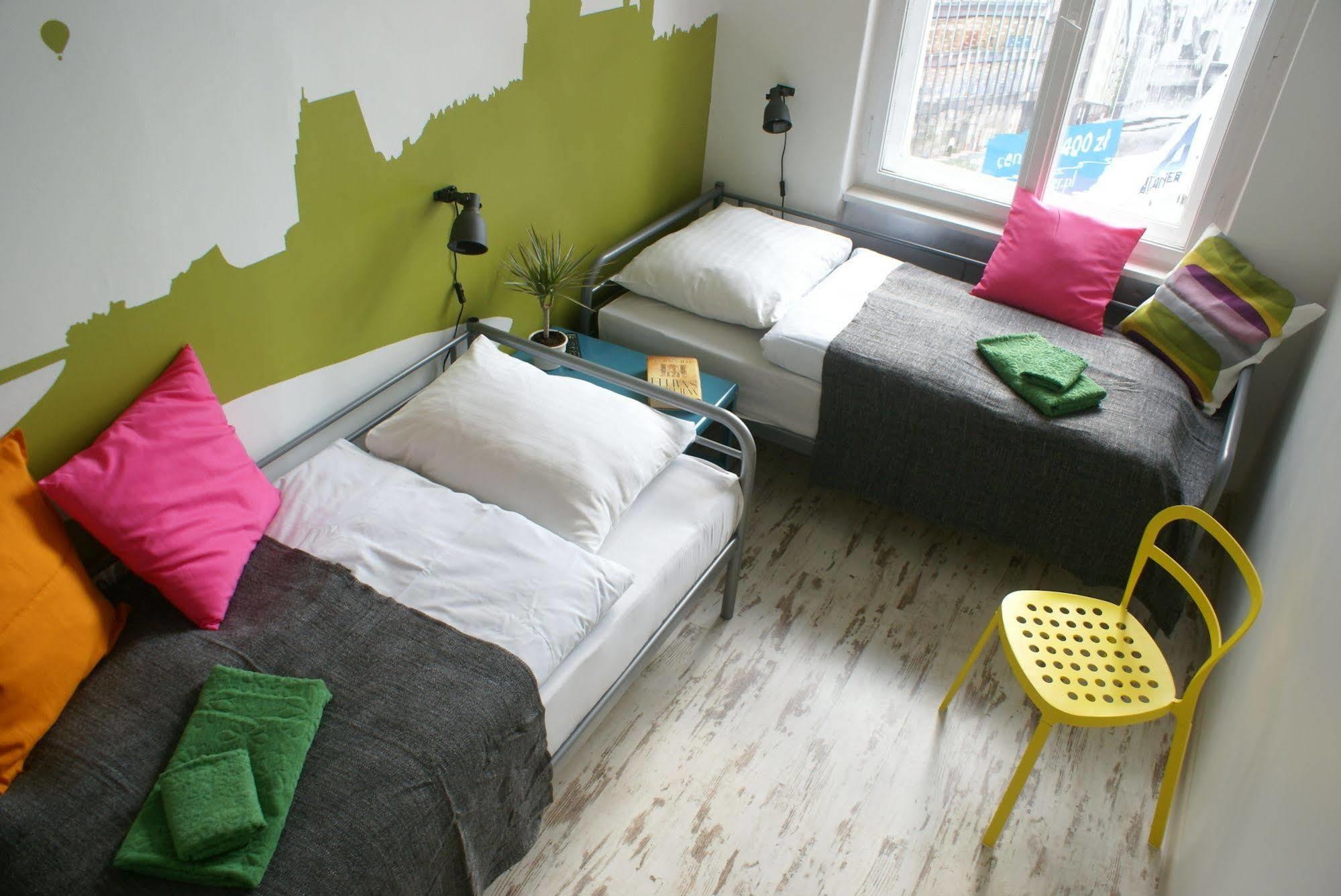 Frolic Goats Hostel Poznan Bagian luar foto
